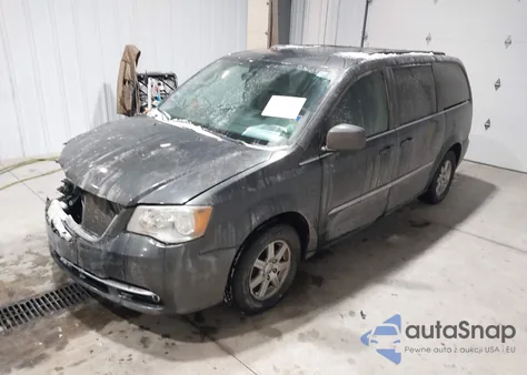2011 Chrysler Town & Country Touring from USA, damaged, VIN 2A4RR5DG3BR745331